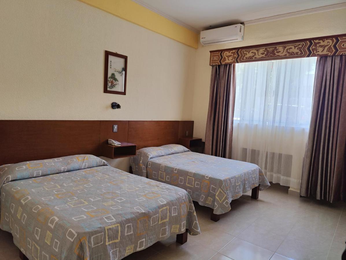 لاباز Hotel Pekin المظهر الخارجي الصورة