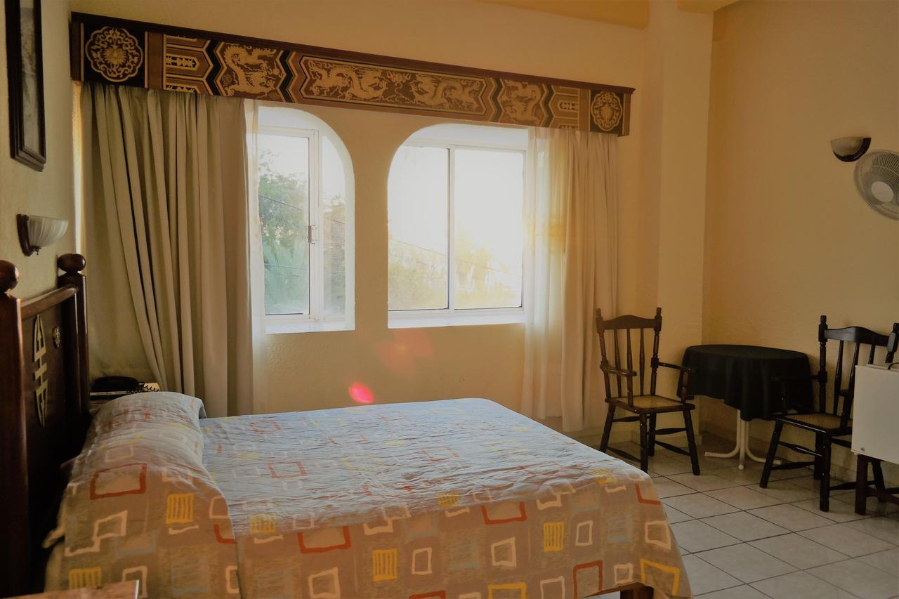 لاباز Hotel Pekin المظهر الخارجي الصورة
