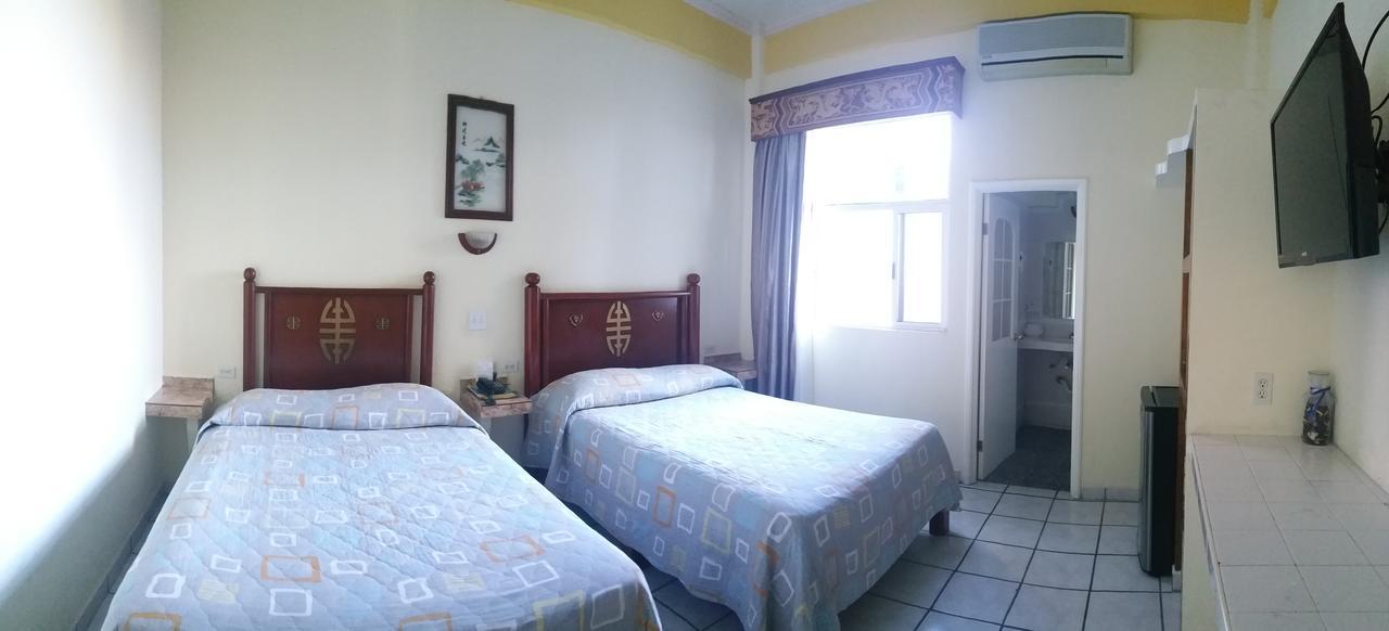 لاباز Hotel Pekin المظهر الخارجي الصورة