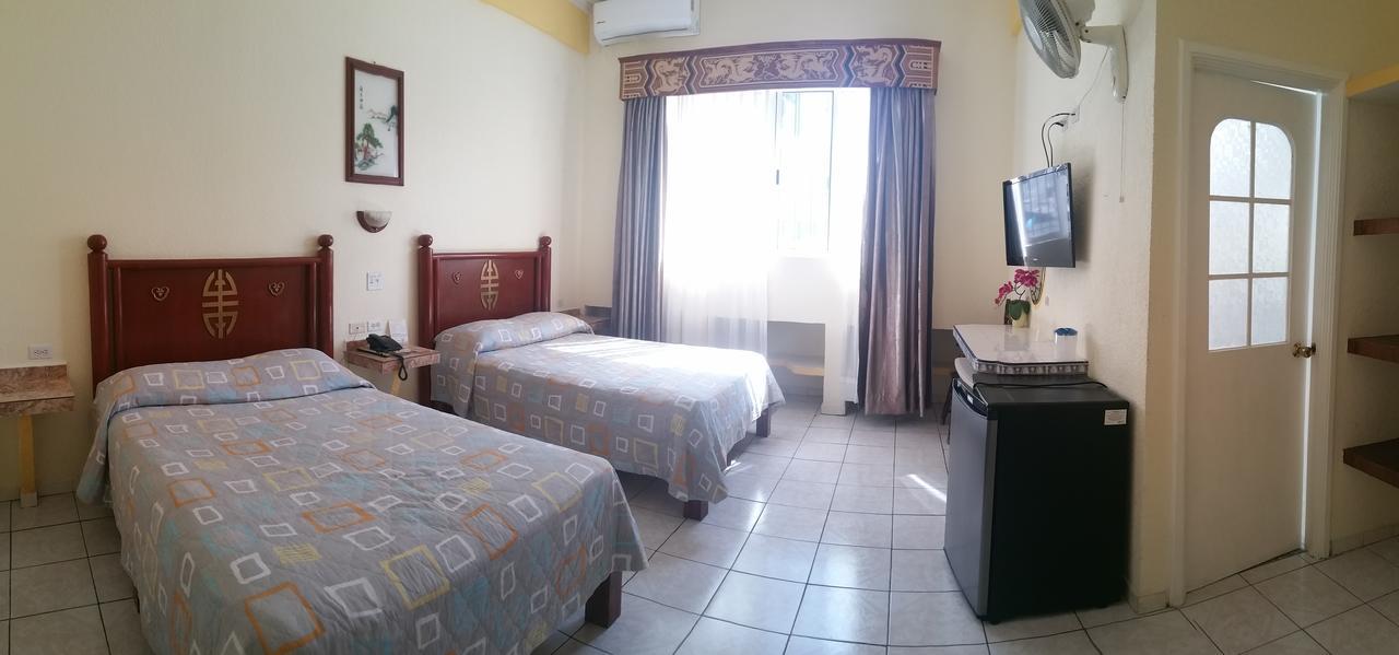لاباز Hotel Pekin المظهر الخارجي الصورة